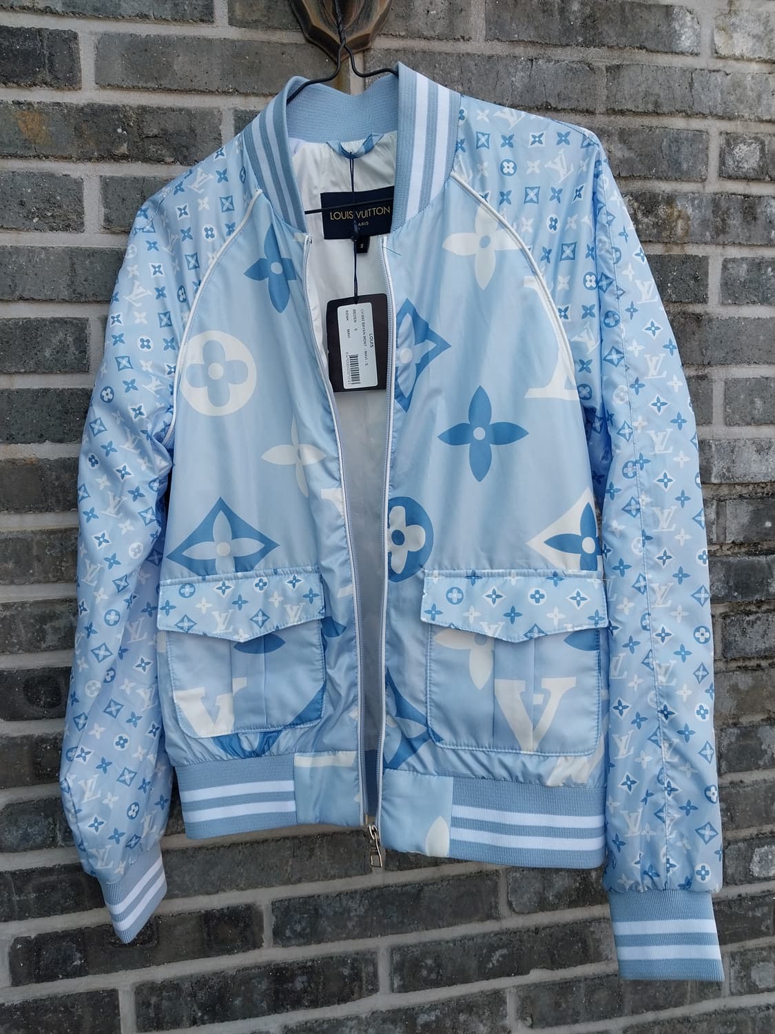 새제품 루이비통 바람막이 블루종 쟈켓 여성s 상품이미지1