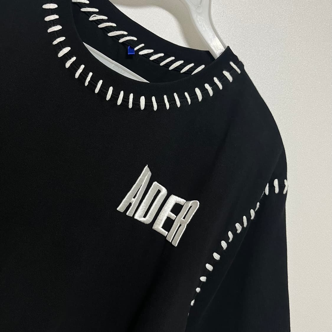 ADER ERROR 아더에러 블랙 스티치 반팔 티셔츠 상품이미지5