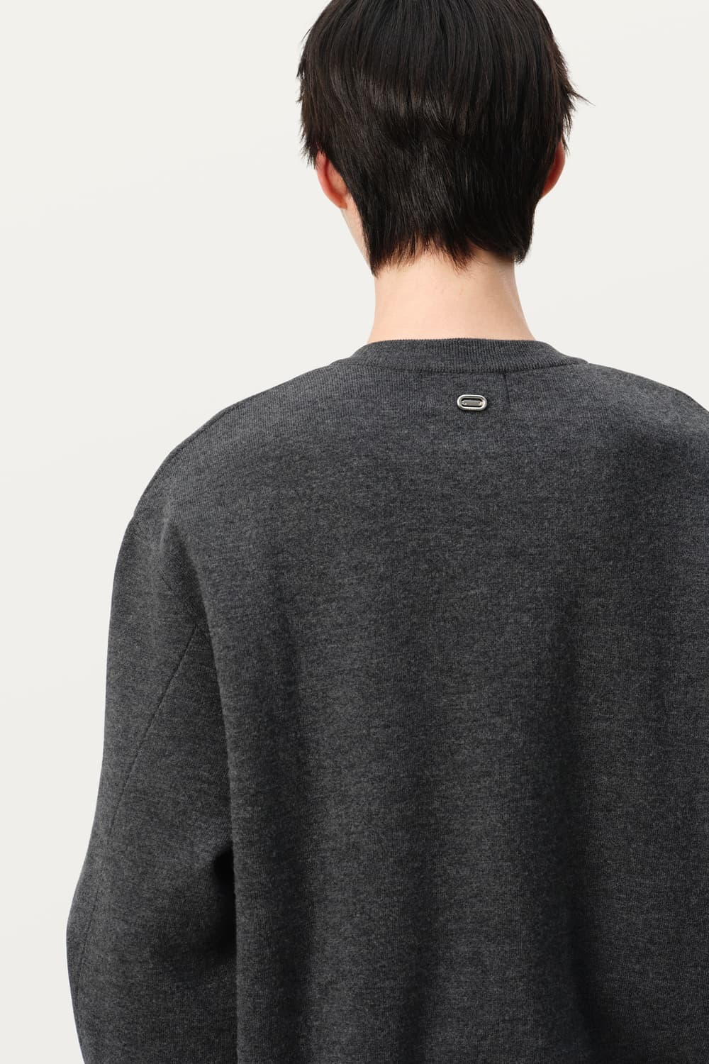 솔리드옴므 25fw 그레이 라운드넥 가디건 48사이즈 상품이미지9