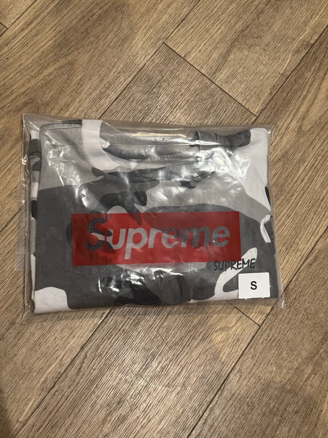 슈프림 카모 반팔티 상품이미지1