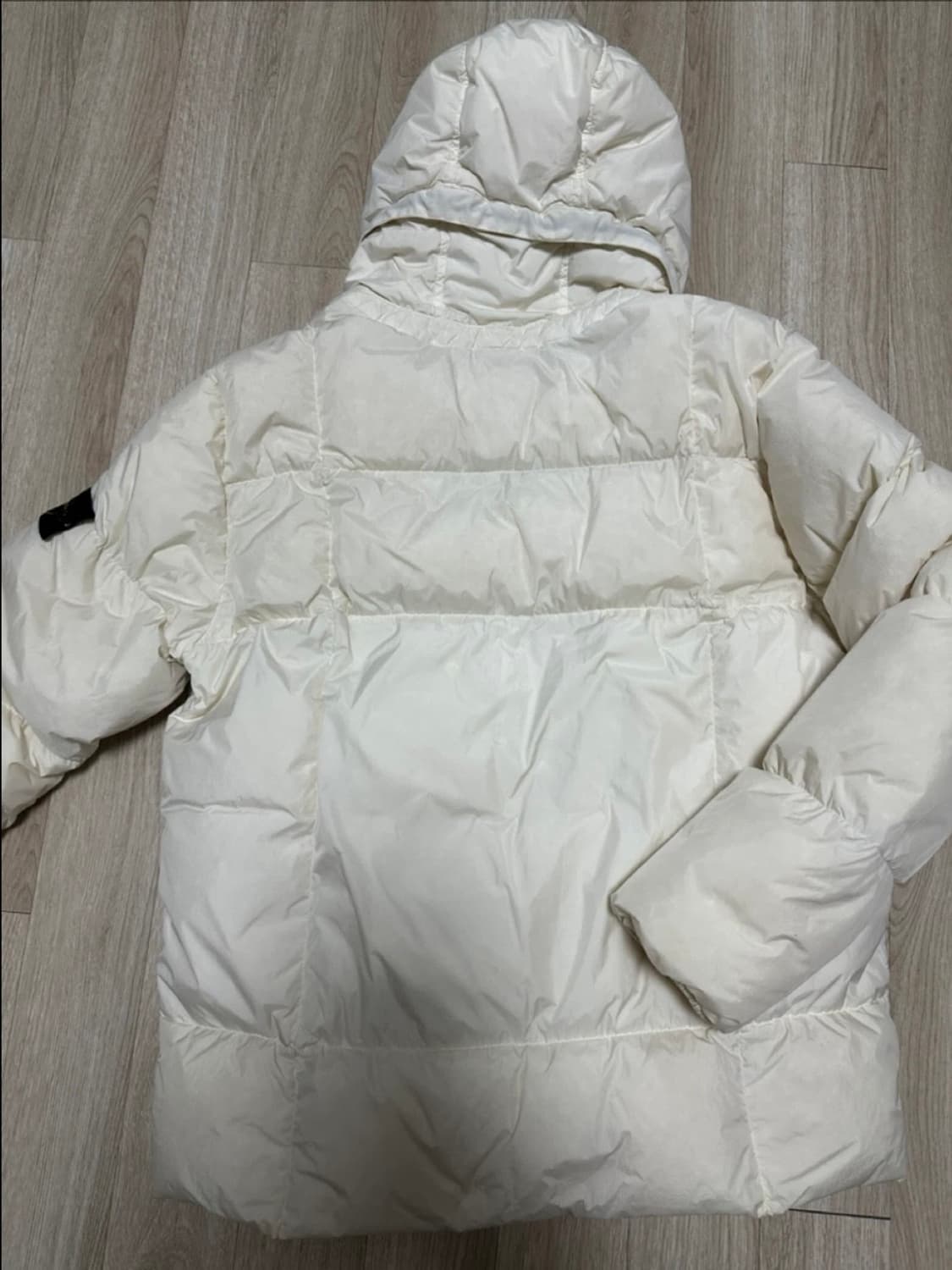 19fw 스톤아일랜드 크링클랩스 패딩 xl 상품이미지3