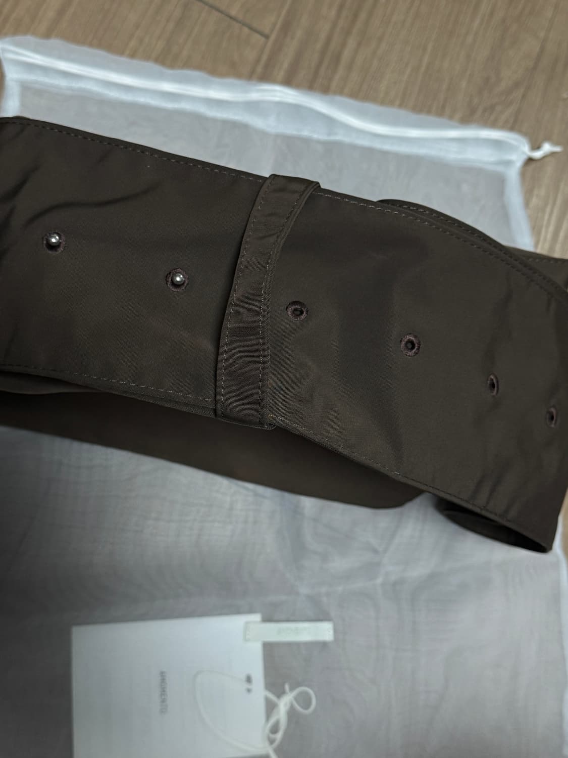 아모멘토square shoulder bag brown(라이즈 소희 착용) 상품이미지7