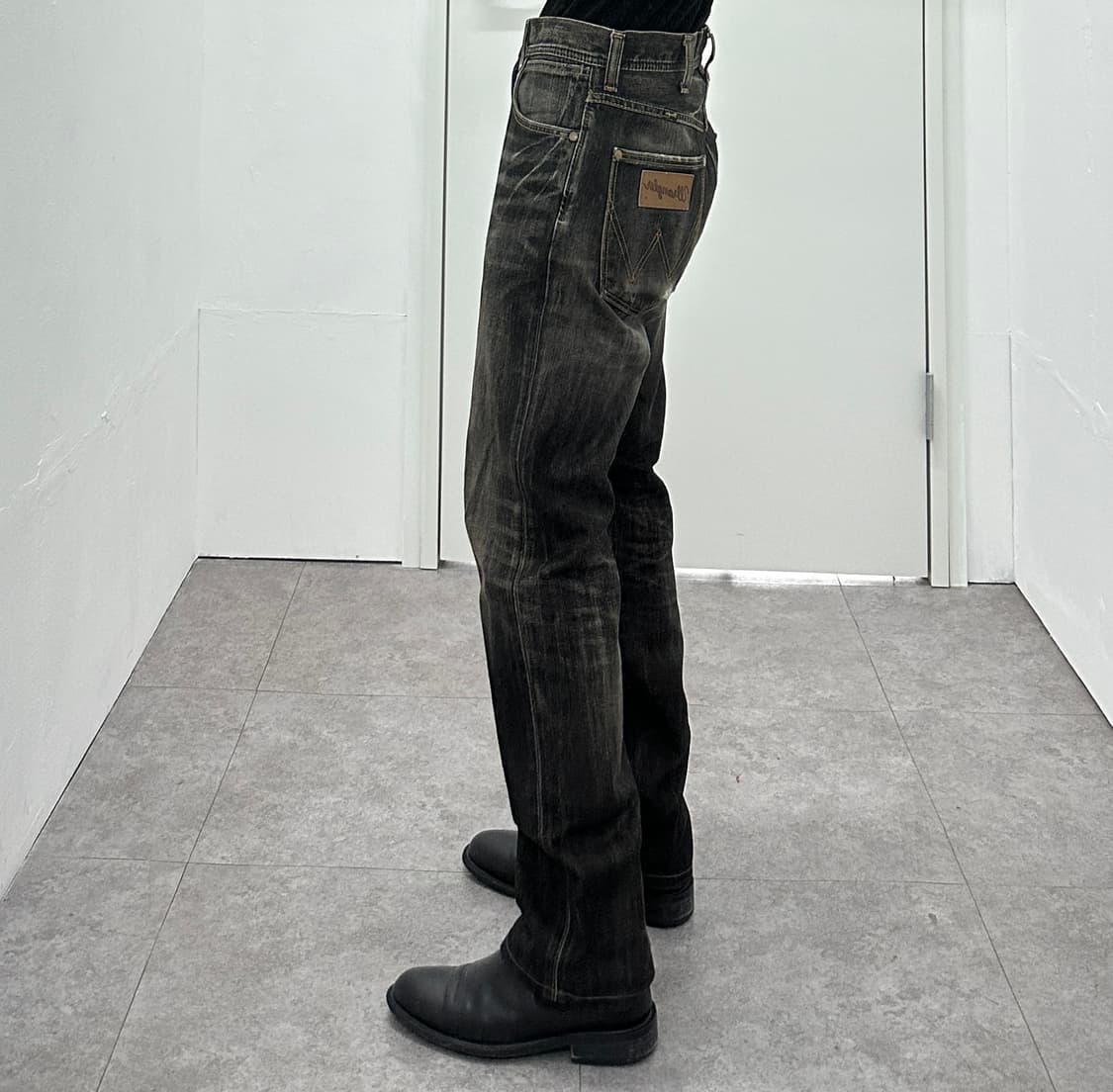 Wrangler 2000s 'Whisker Wash' Black Deni 상품이미지7