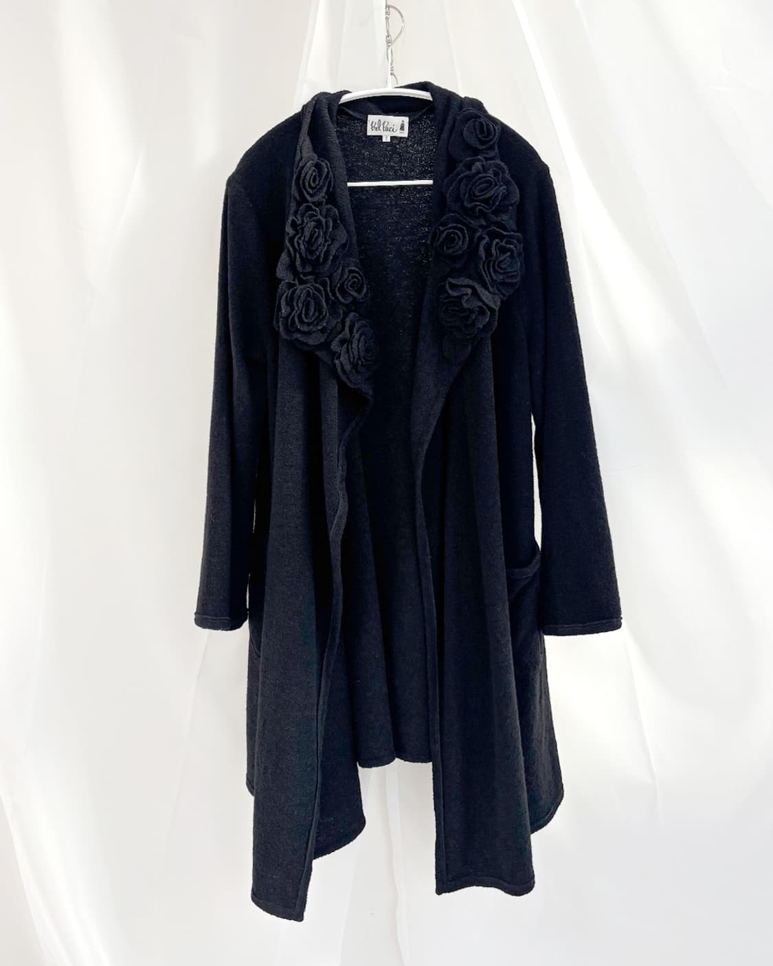 chiba 플라워 코르사쥬 언발란스 롱 가디건 상품이미지1