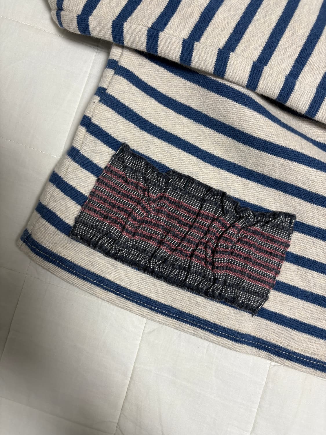 캐피탈 스트라이프 보더 맨투맨 티셔츠 상품이미지4