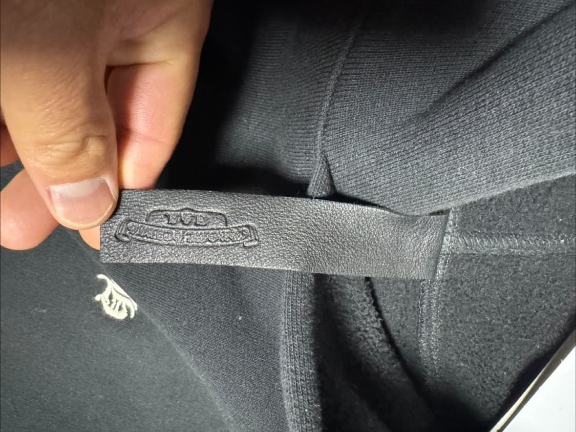 크롬하츠 기본 자수 후드 XL S급 판매합니다! 상품이미지8