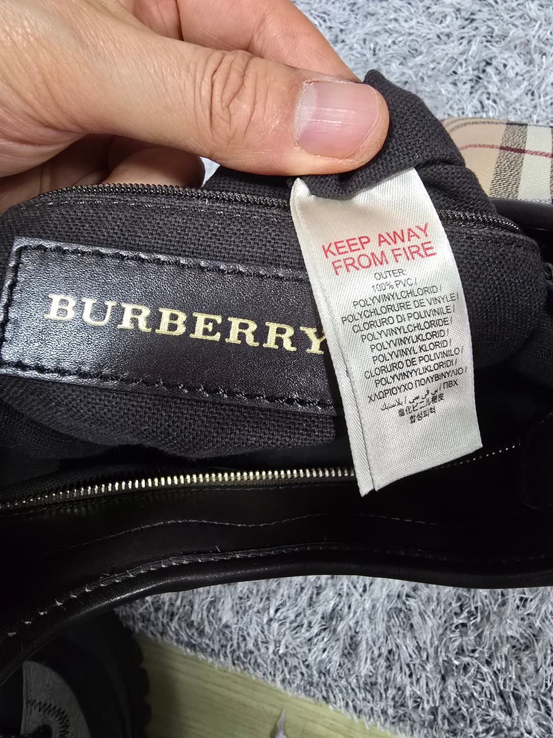 버버리 노바 체크 숄더백 상품이미지9