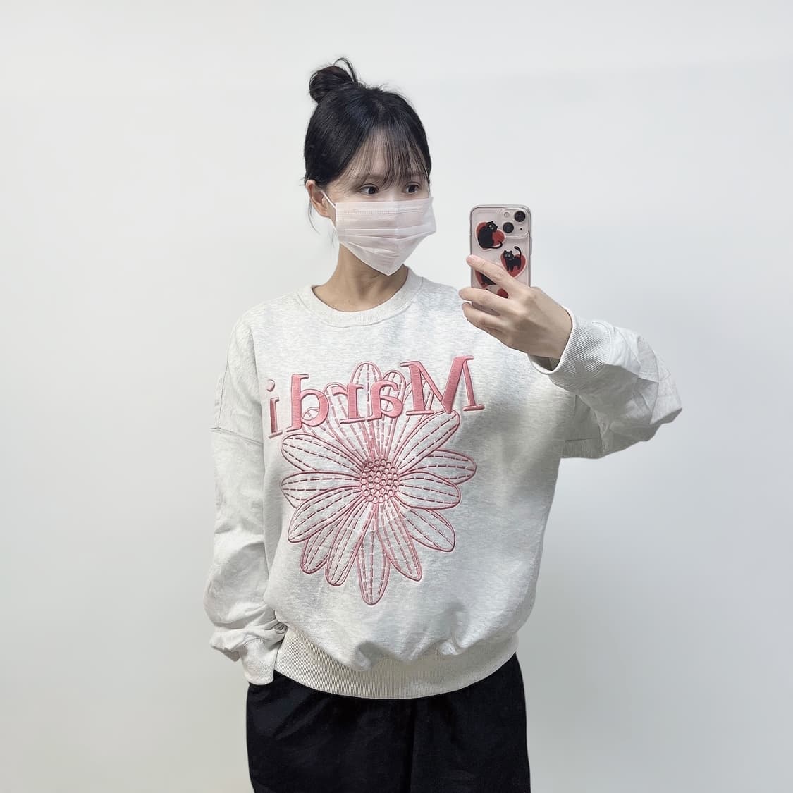마르디메크르디 플라워 맨투맨 애쉬헤더 상품이미지1