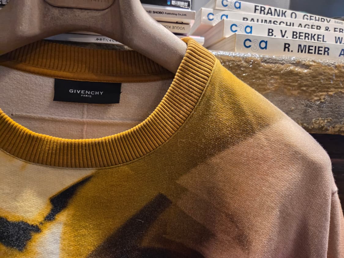 지방시 스웻 상품이미지3