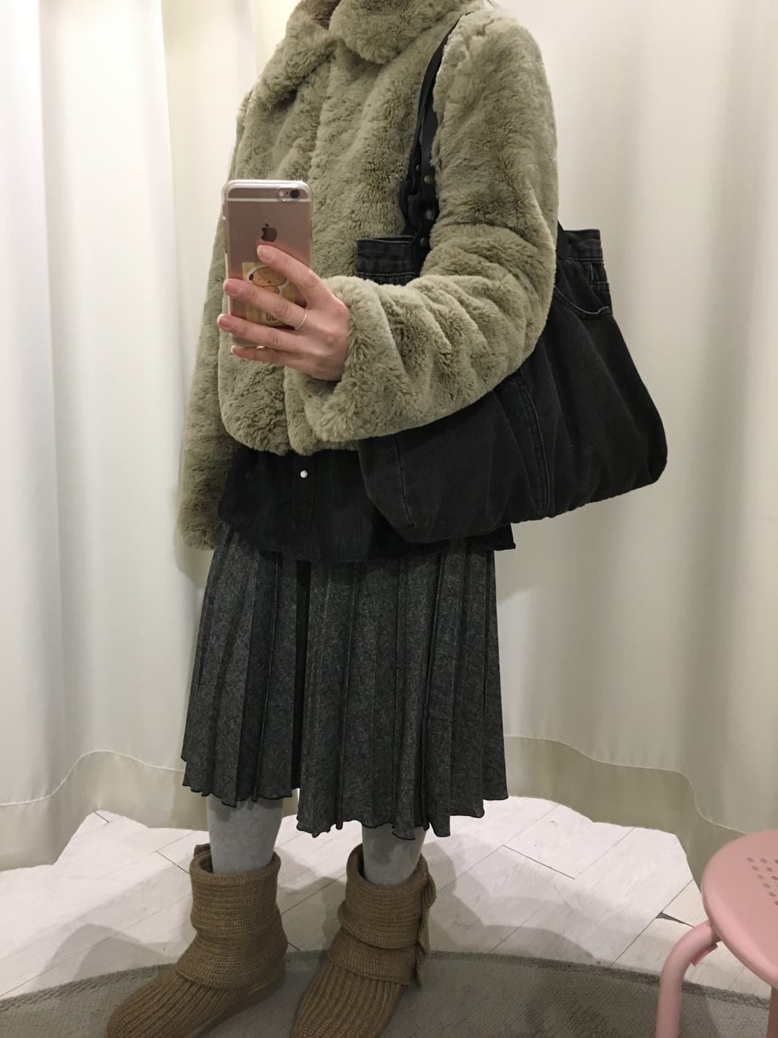 Pale Khaki Fur Jacket 상품이미지5