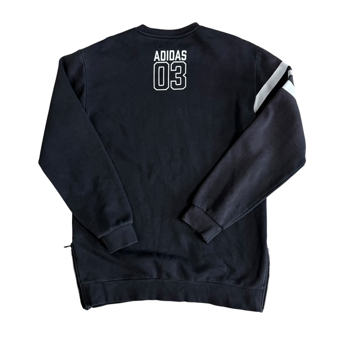 아디다스 맨투맨  상품이미지3