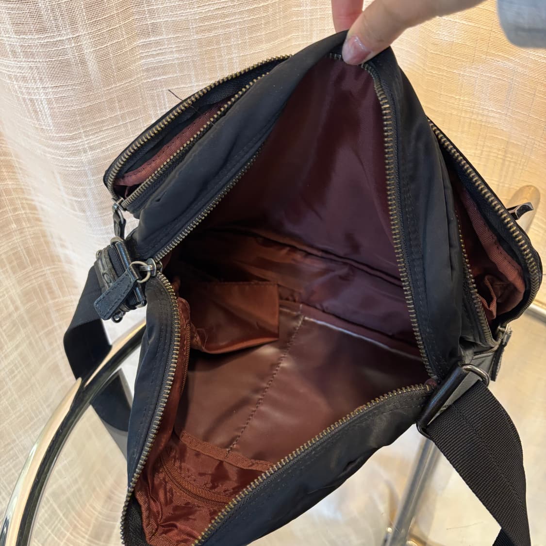 정품 타케오키쿠치 나일론 크로스백     상품이미지7