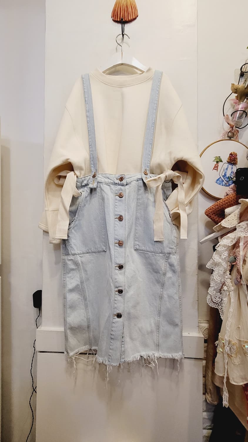 리본 기모 맨투맨. 자라 데님멜빵 상품이미지6