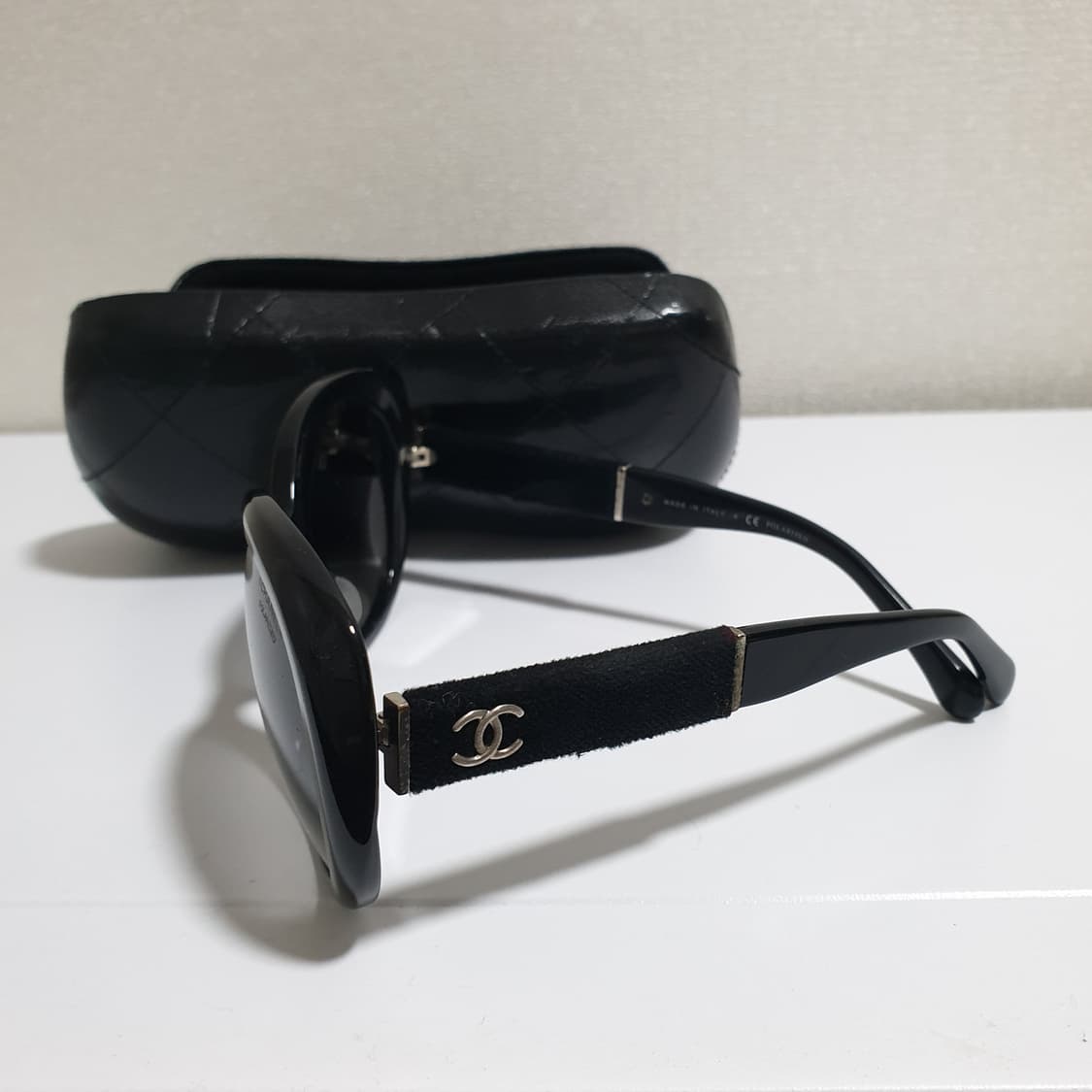 샤넬 빈티지 블랙 스웨이드 선글라스 상품이미지8