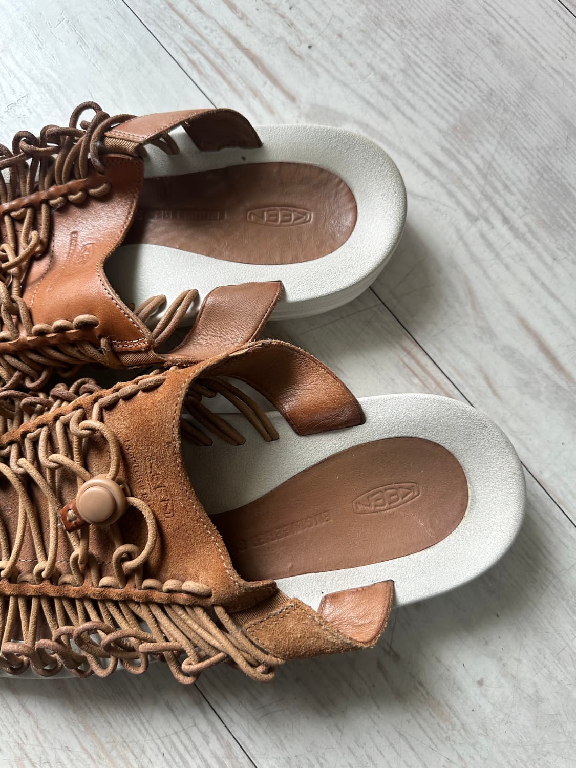 킨 언스트리트 슬라이드 샌들 브라운 300-290 상품이미지3