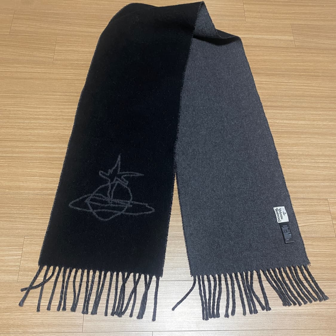 비비안웨스트우드 리버시블 머플러  상품이미지3