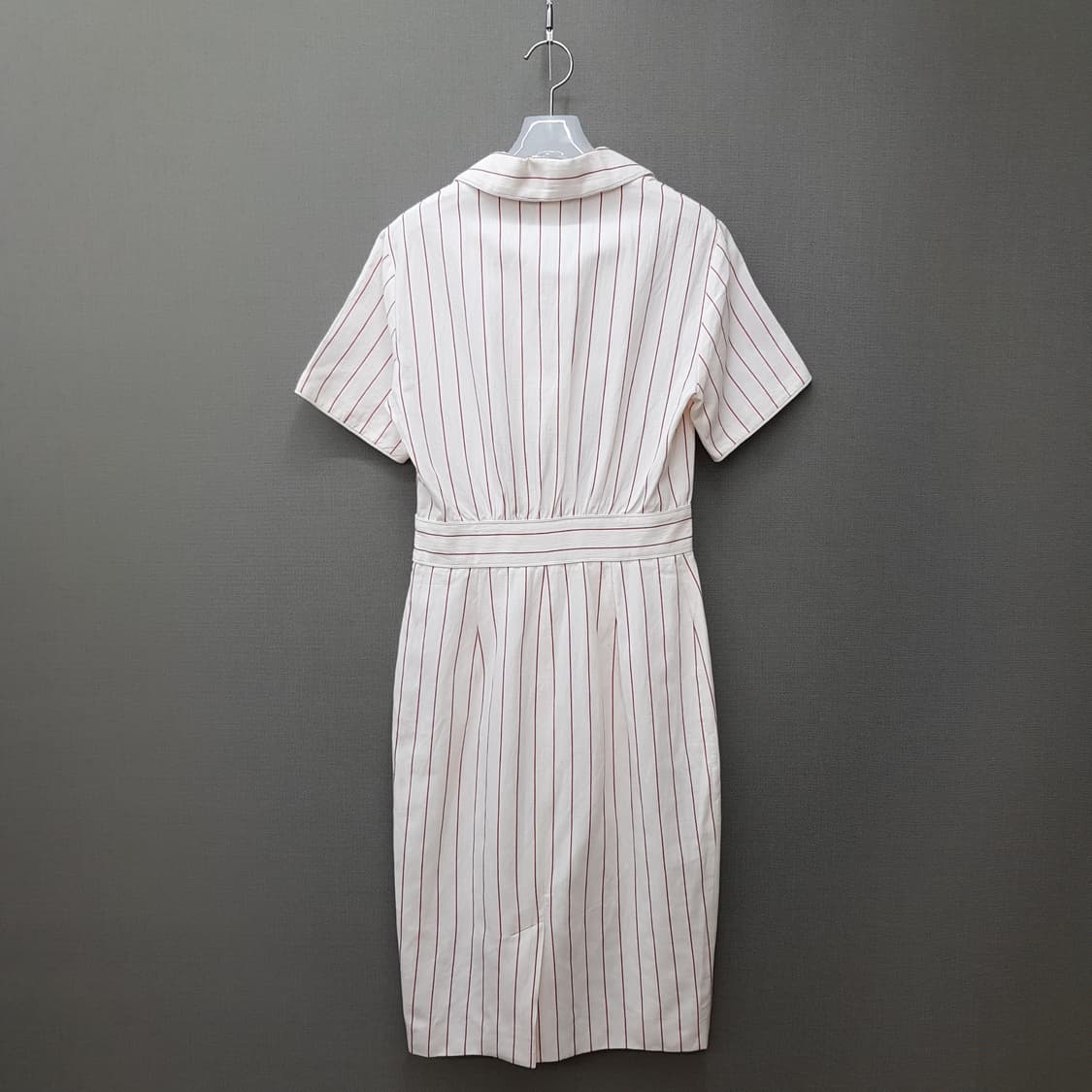 막스마라 스트라이프 반팔 카라 원피스 38사이즈 (택달린새제품) 상품이미지4