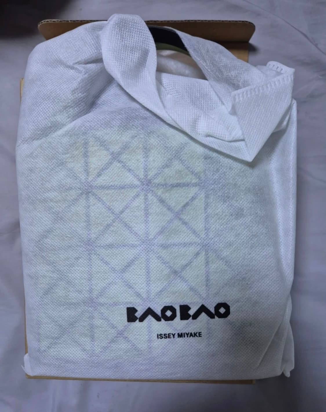 (새상품) 바오바오 루센트 박시 라이트그린 상품이미지3