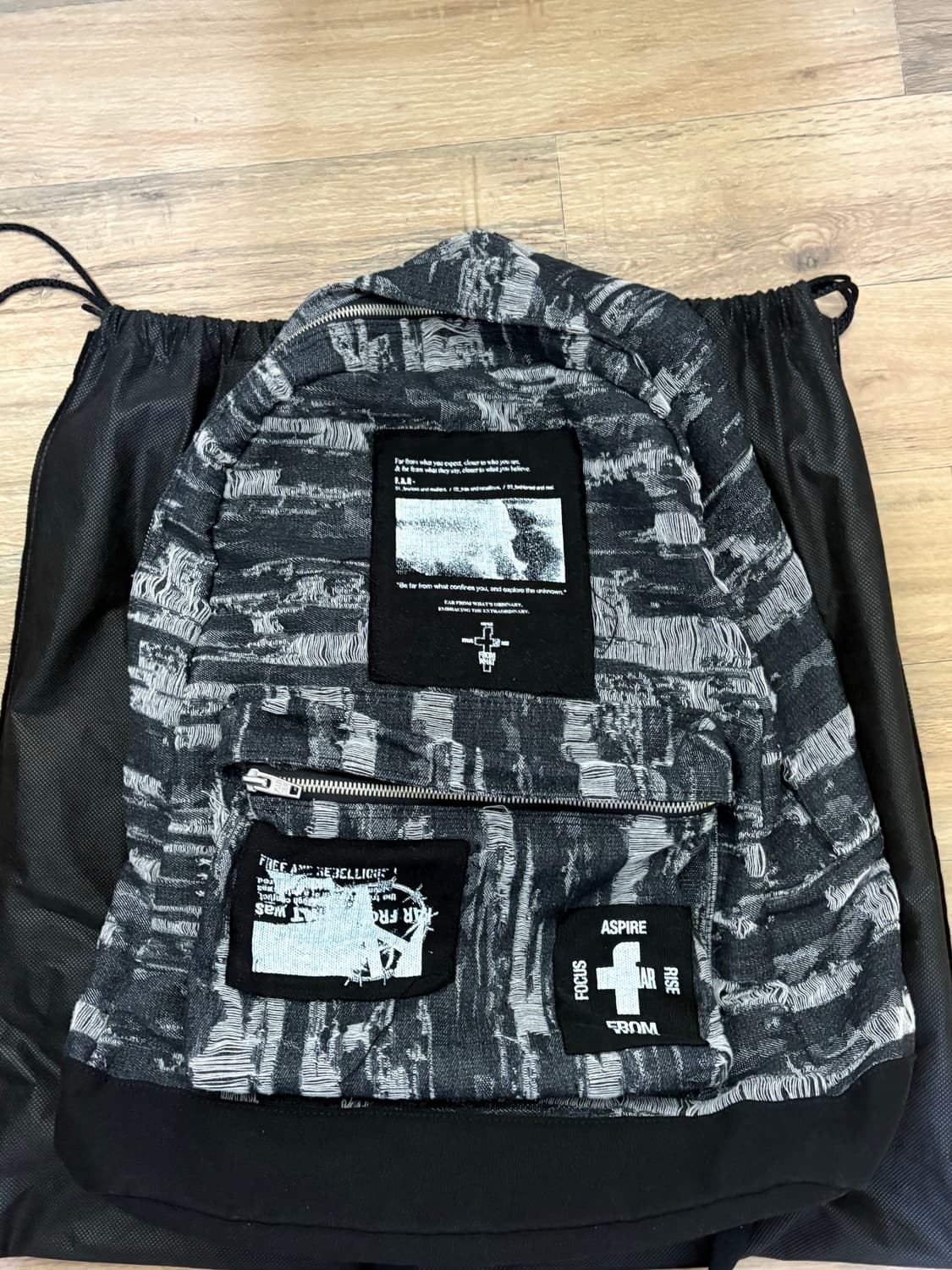 파프롬왓(파아카이브) 파 패치 코튼 백팩 팝니다 상품이미지1