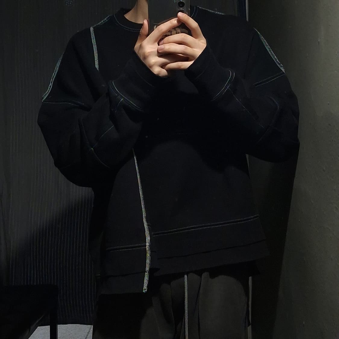 앤더슨벨 블랙 화이트 레이어드 언발란스 스트릿 기모 맨투맨 상품이미지1