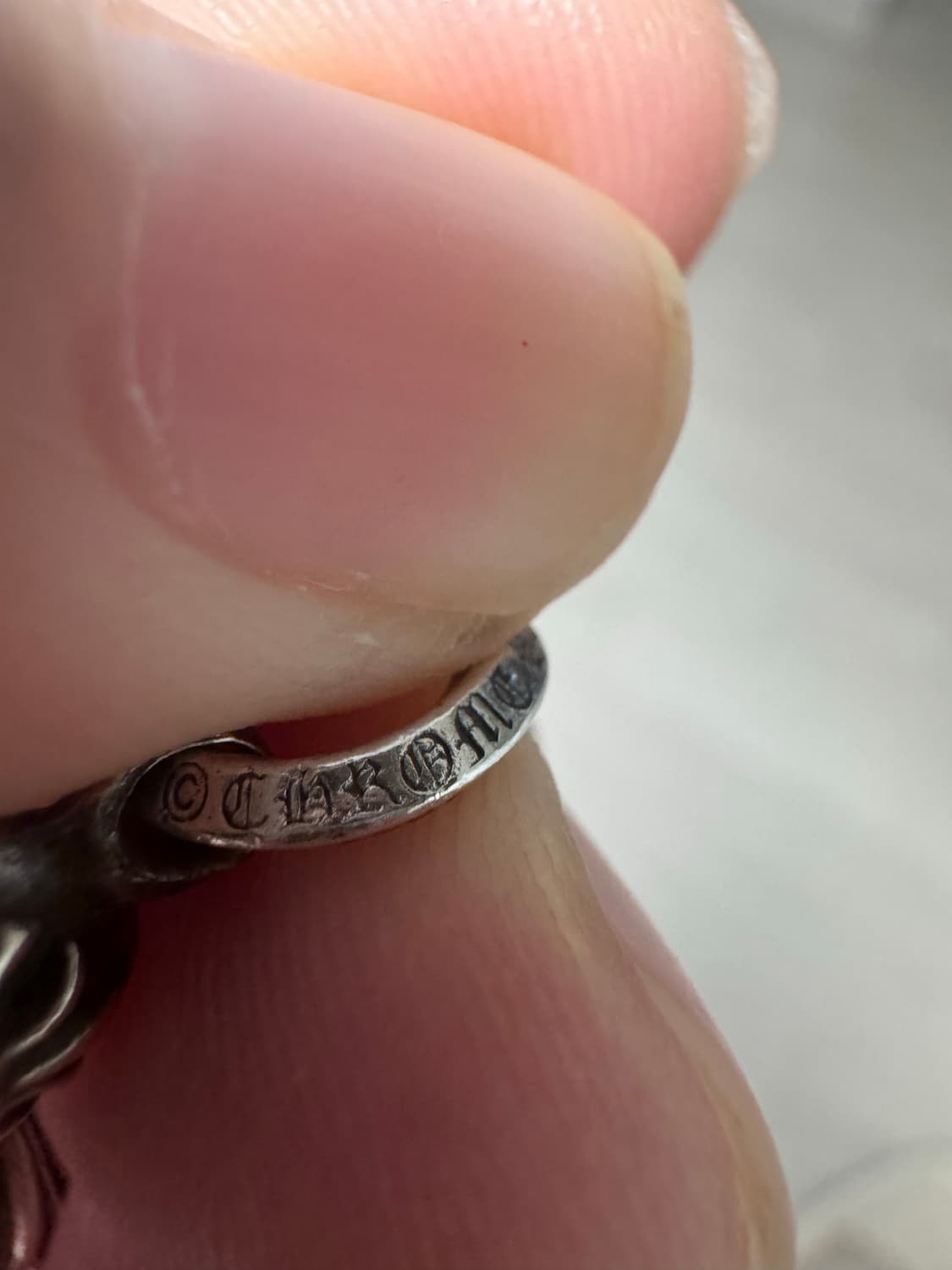 크롬하츠 타이니 원볼 크로스 펜던트 상품이미지6