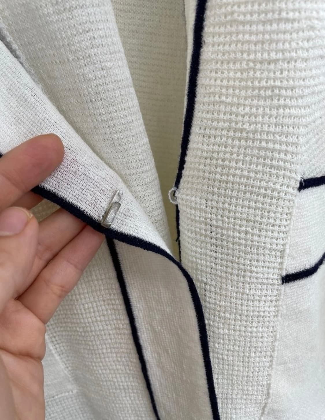 [SJSJ] 정품 배색 라인 린넨 혼방 가디건 (상태 최상) 상품이미지7