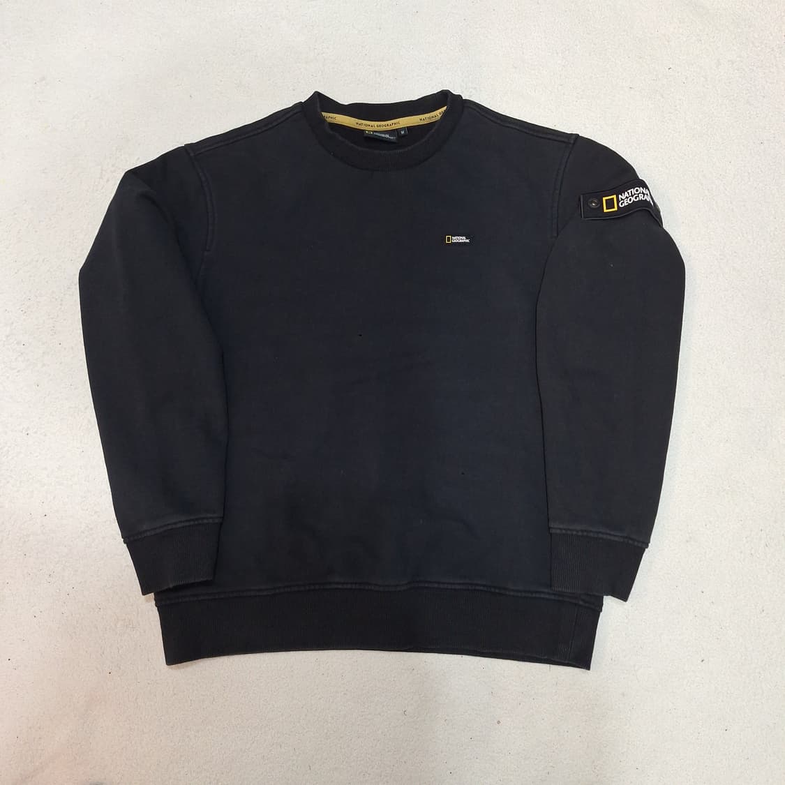 내셔날지오그래픽  맨투맨M 상품이미지1