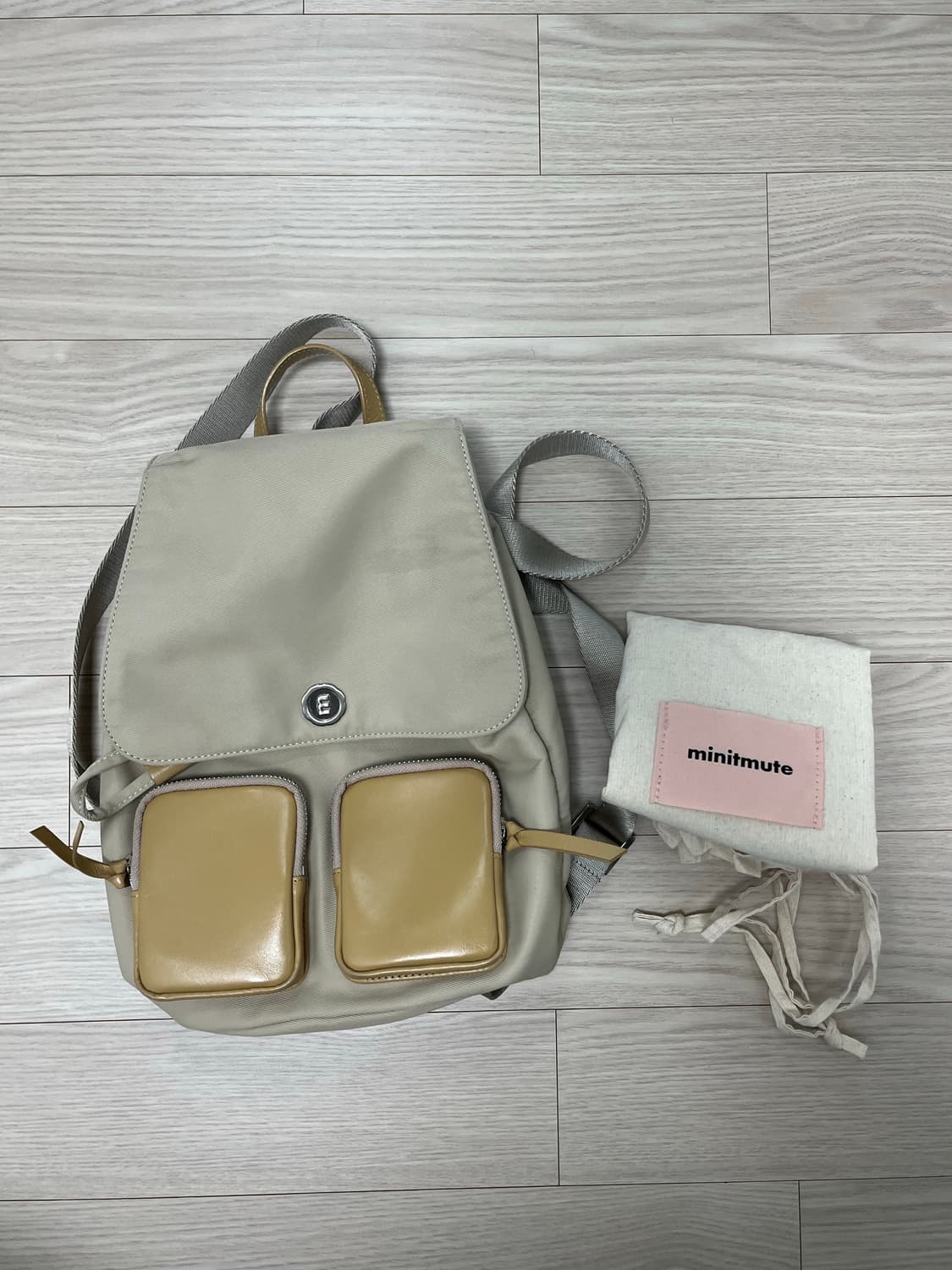미닛뮤트 모카베이지 백팩 상품이미지1