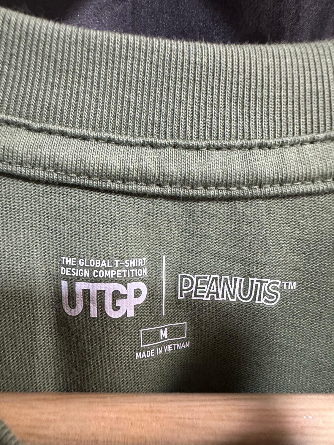 유니클로 UTGP 피너츠(PEANUTS) 스누피 백프린트 반팔 티셔츠 M 상품이미지6