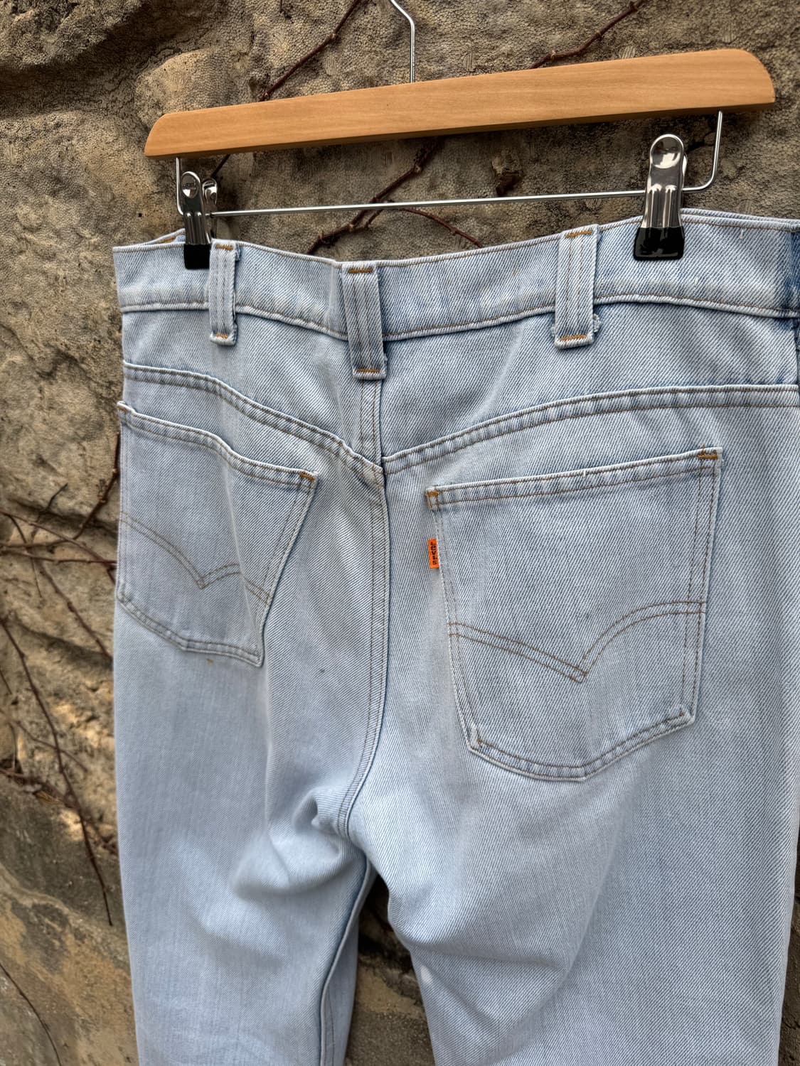 70s 리바이스 빈티지 547 하드페이딩 벨바텀 부츠컷 데님 팬츠 상품이미지4