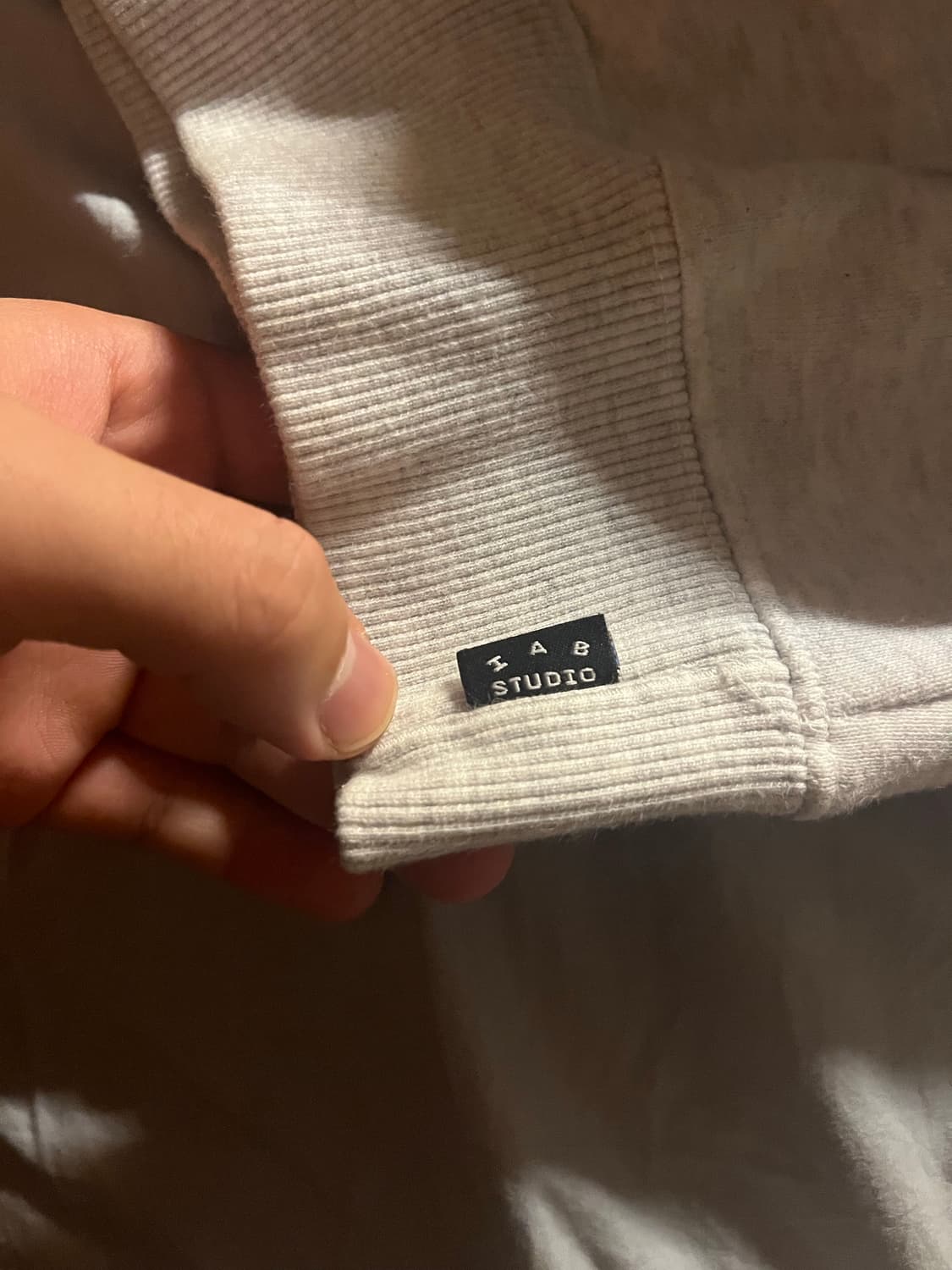 아이앱 스튜디오 후드티 상품이미지4