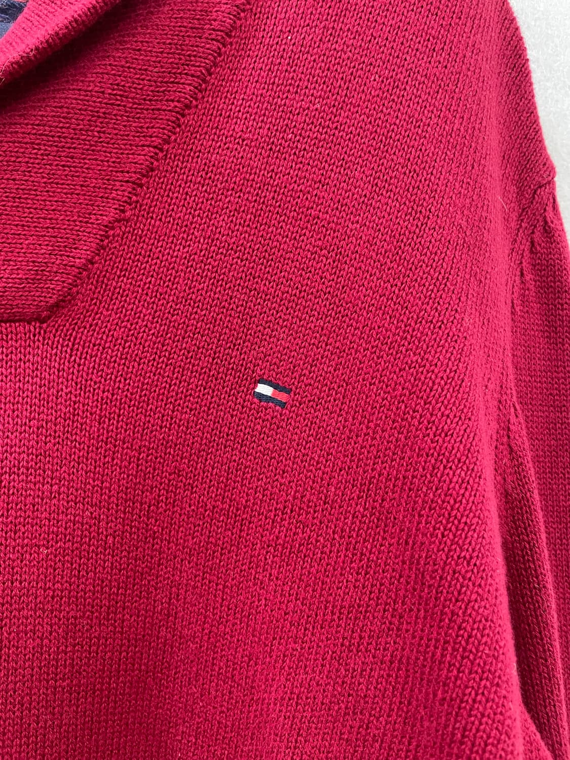 타미힐피거 숄카라 레드 니트 상품이미지3
