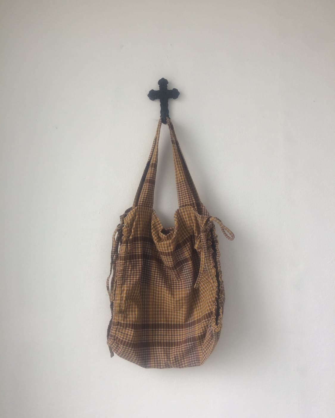 check pattern side shirring shoulder bag 상품이미지1