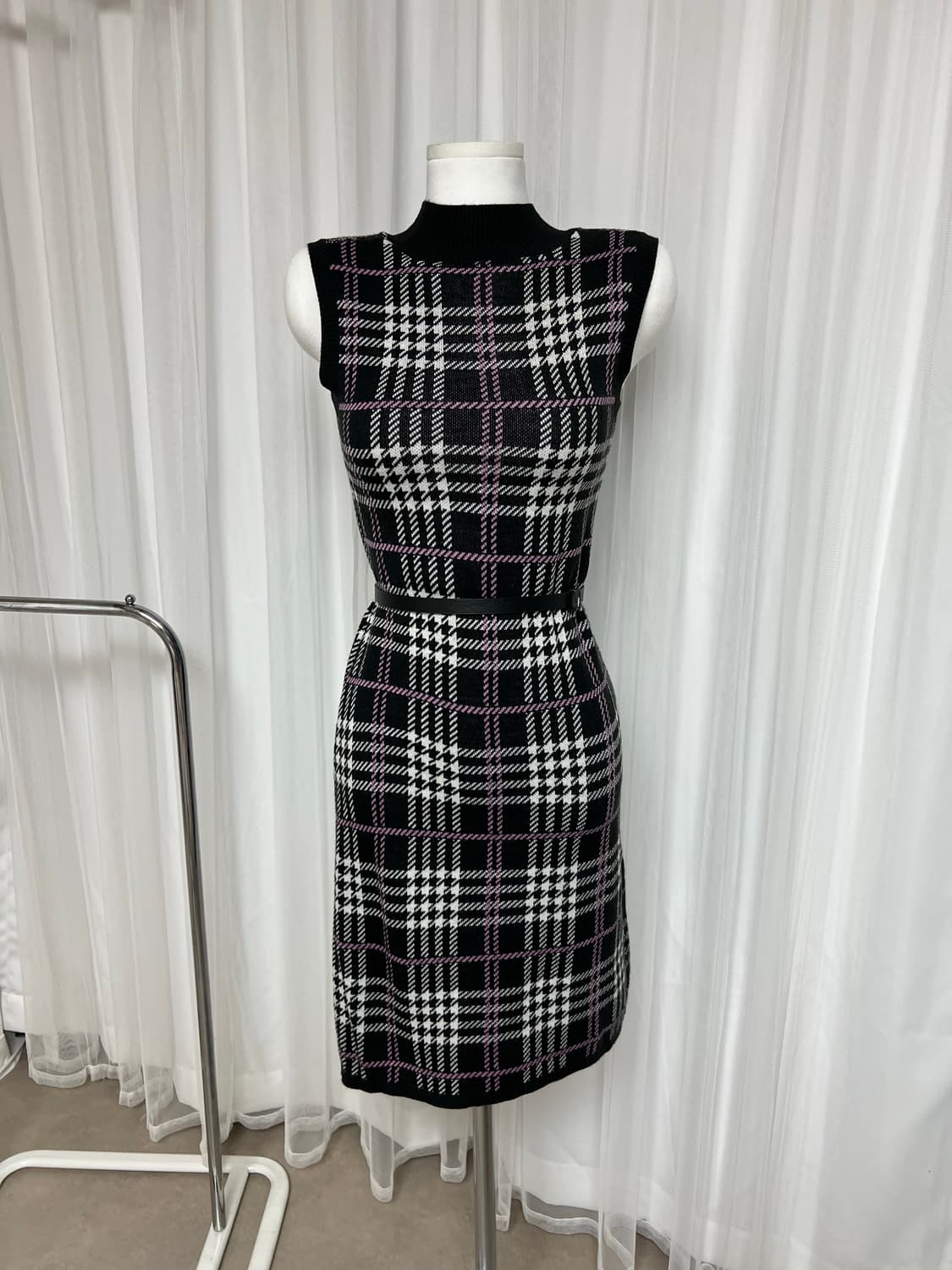 블랙 퍼플 체크 니트 롱 원피스 상품이미지3