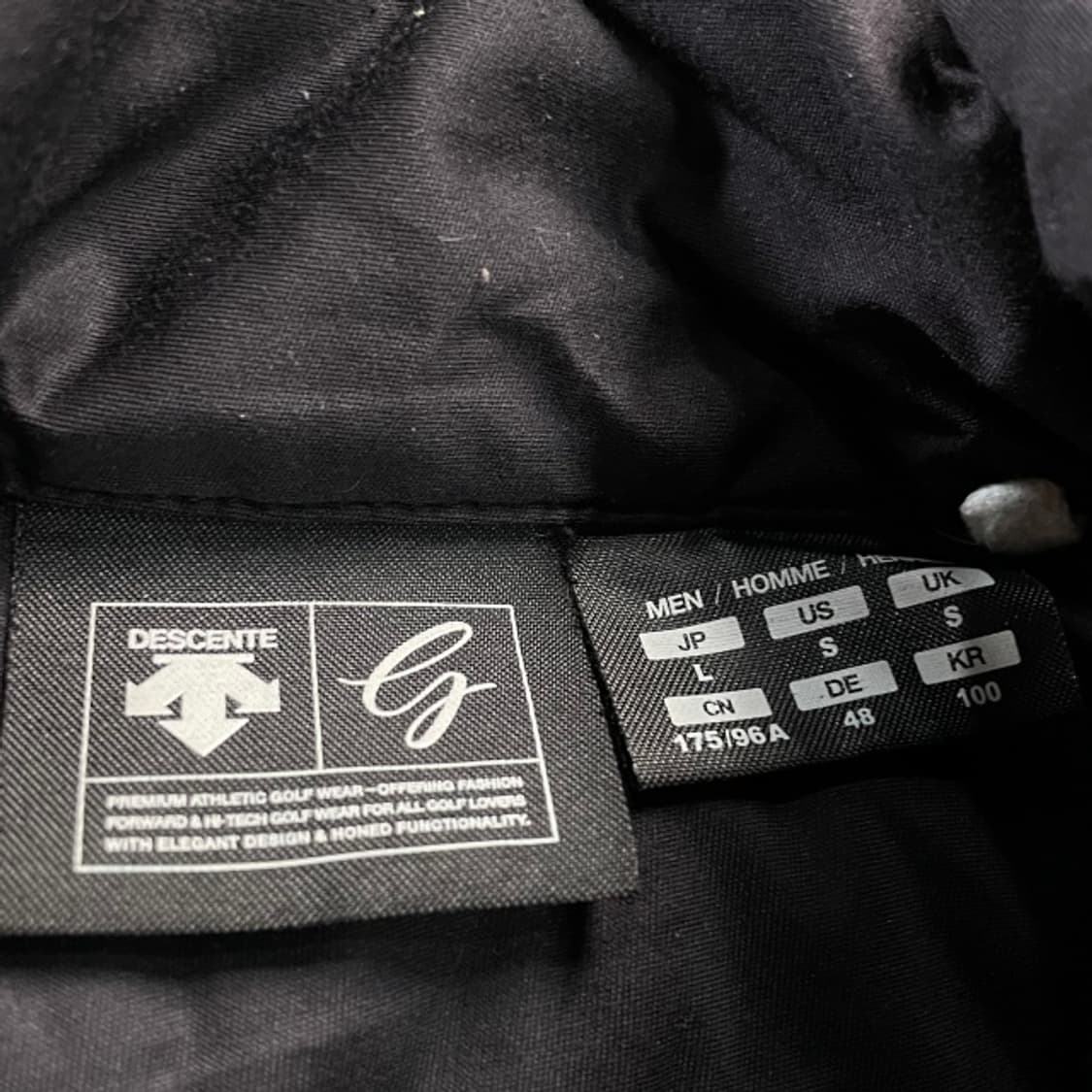 100 데상트 골프 방풍패딩  상품이미지3