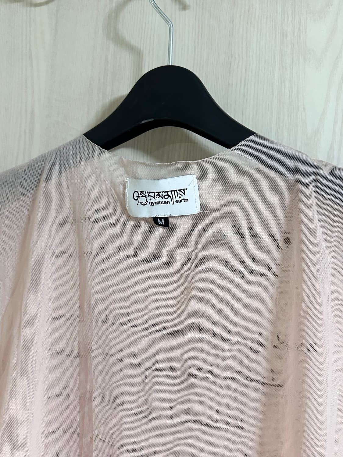 Gyaltsen earth 시스루 슬리브리스 나시 상품이미지3