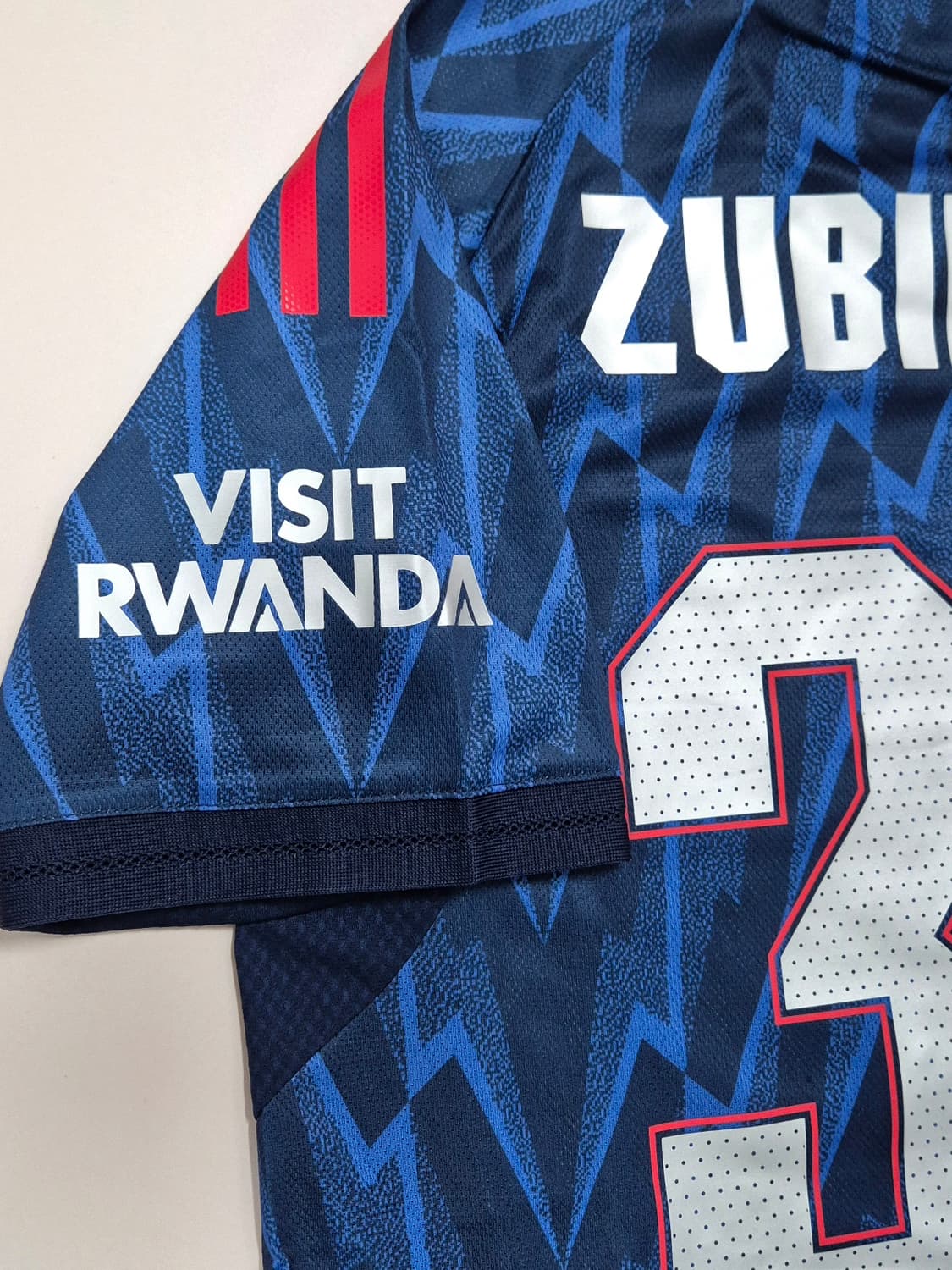 25-26시즌 아스날 수비멘디 어웨이 유니폼 L사이즈 상품이미지5