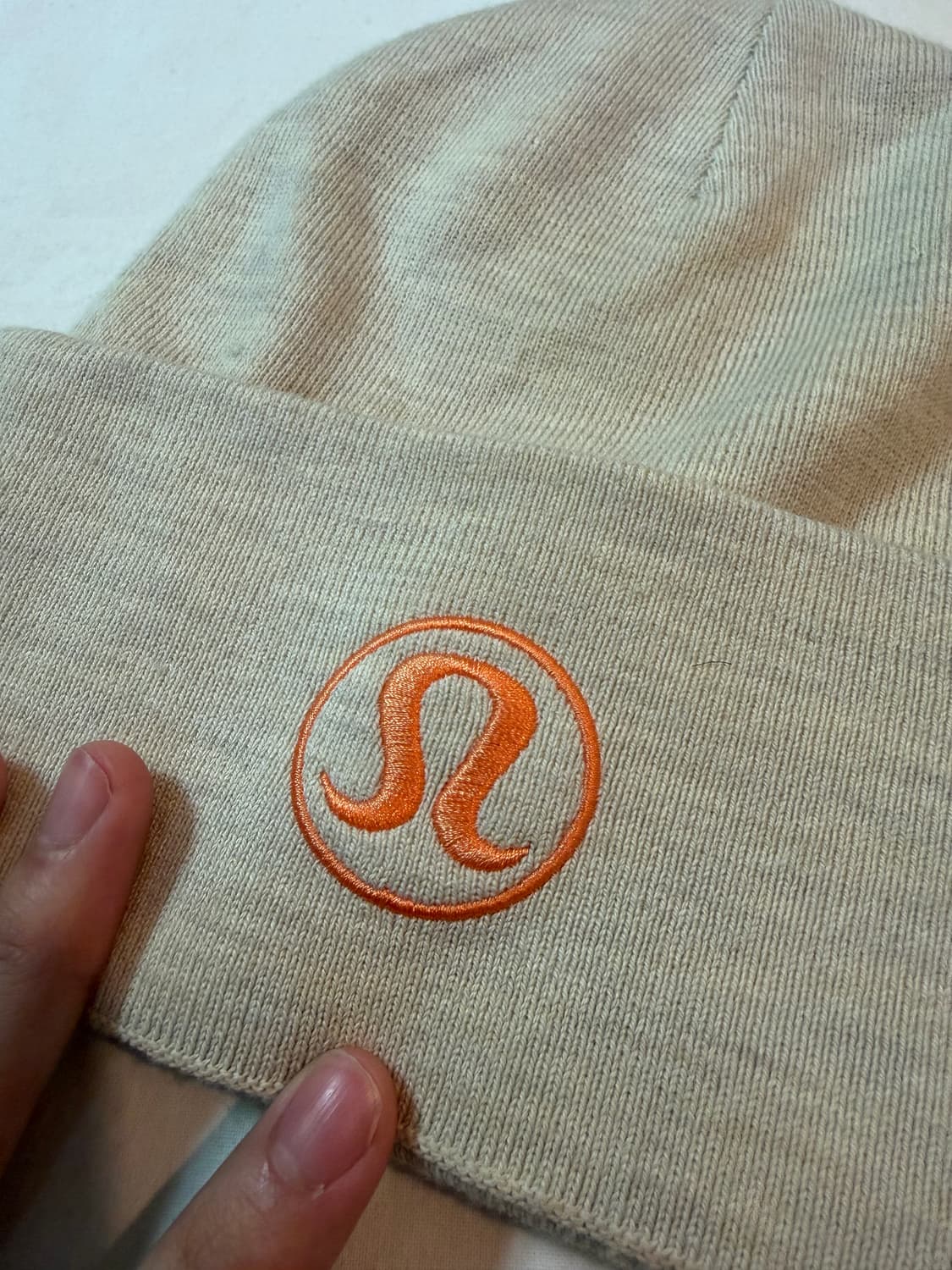 룰루레몬 시그니쳐 로고 울 혼방 비니 멜란지 그레이 상품이미지2