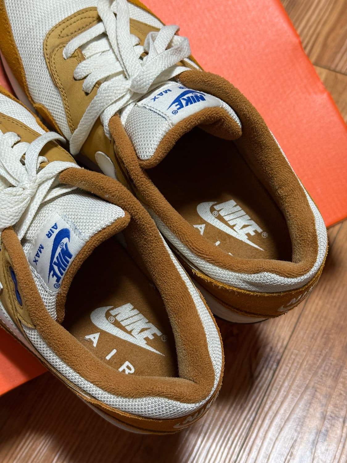 나이키 에어맥스 1 커리 250 상품이미지5