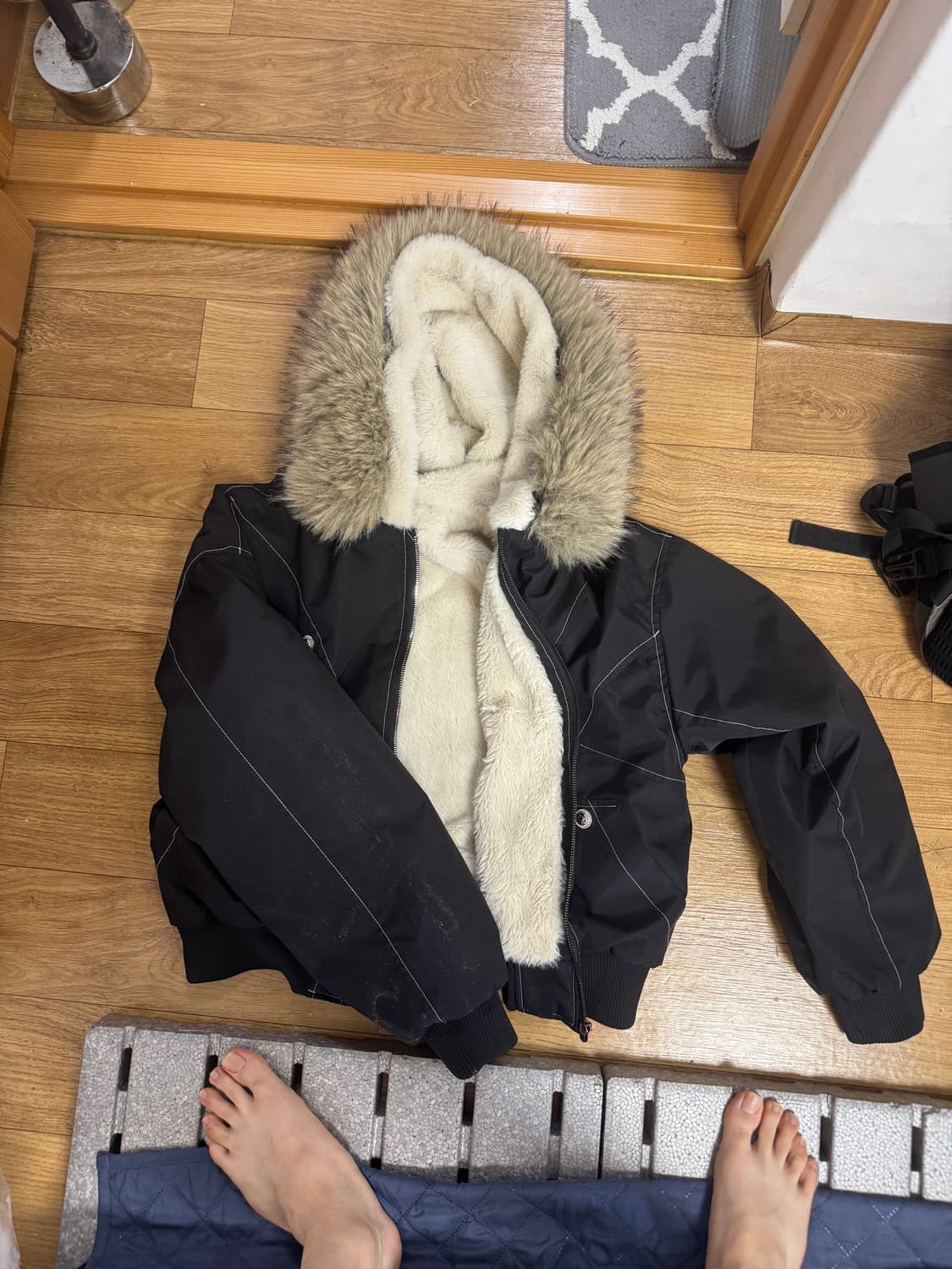 인스타 퍼 크롭 숏패딩 블랙 상품이미지2