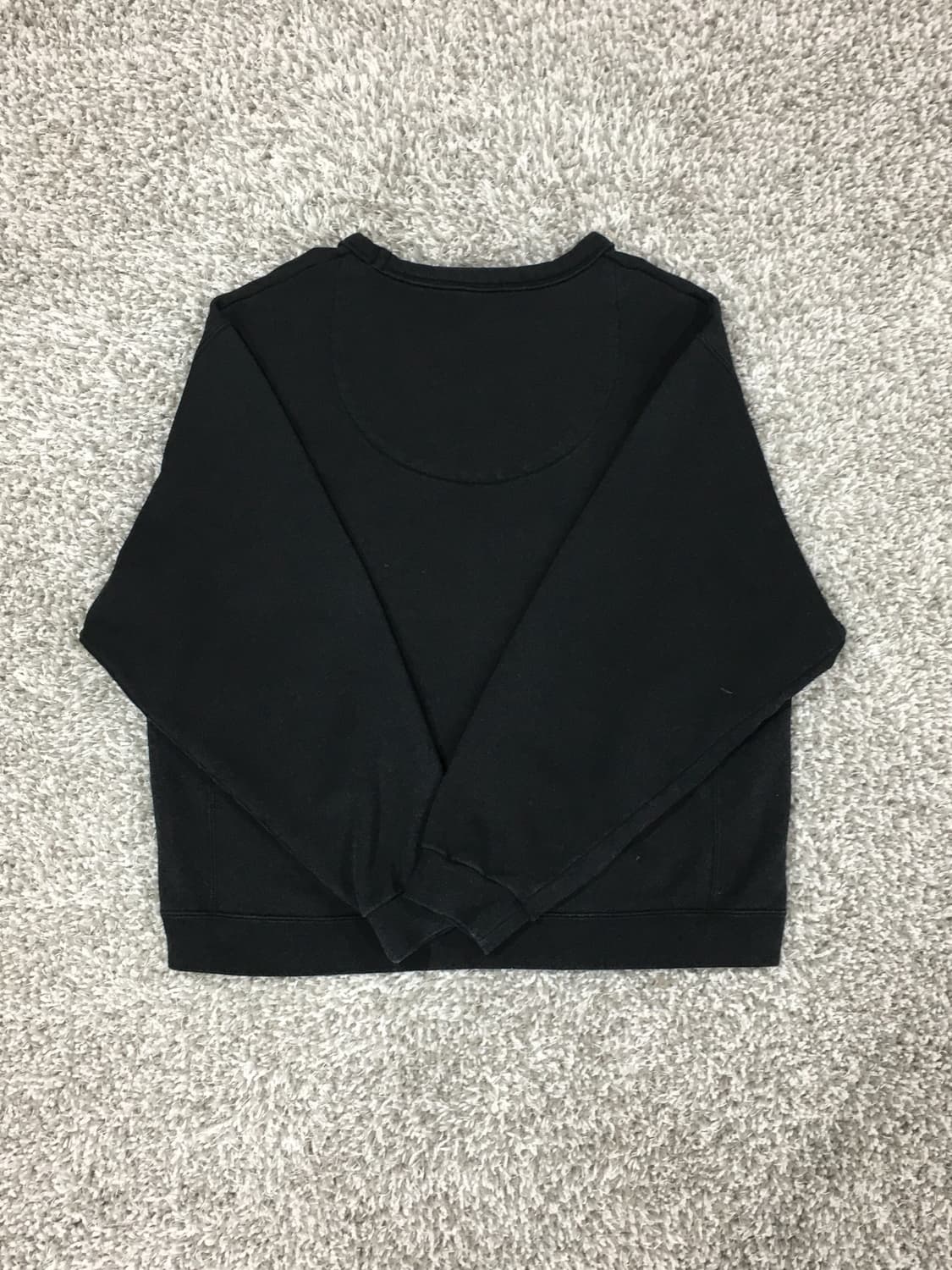 아크네 스튜디오 블랙 맨투맨 티셔츠 상품이미지3