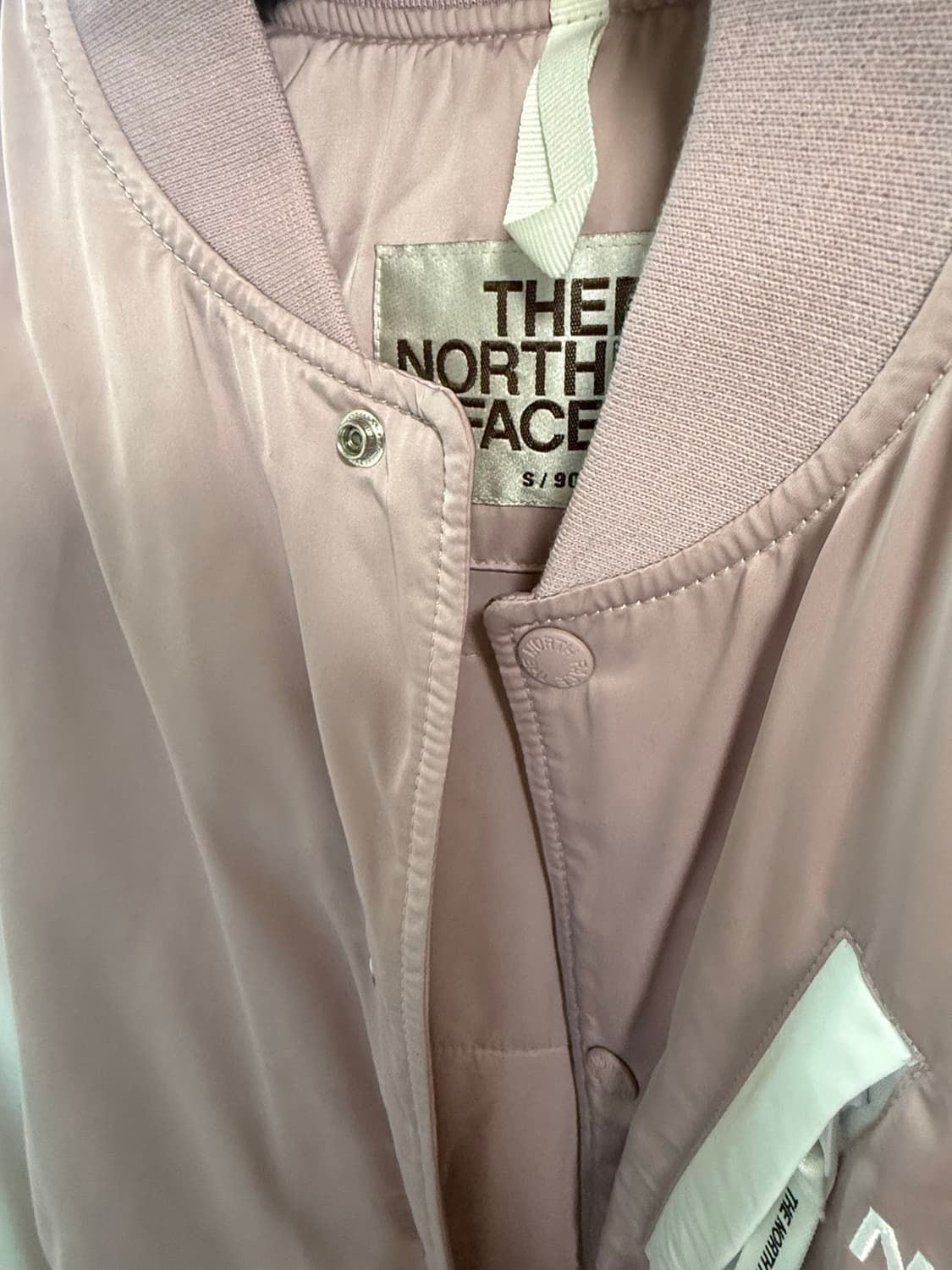 노스페이스 플레이어 바시티 자켓 페일 핑크 상품이미지4