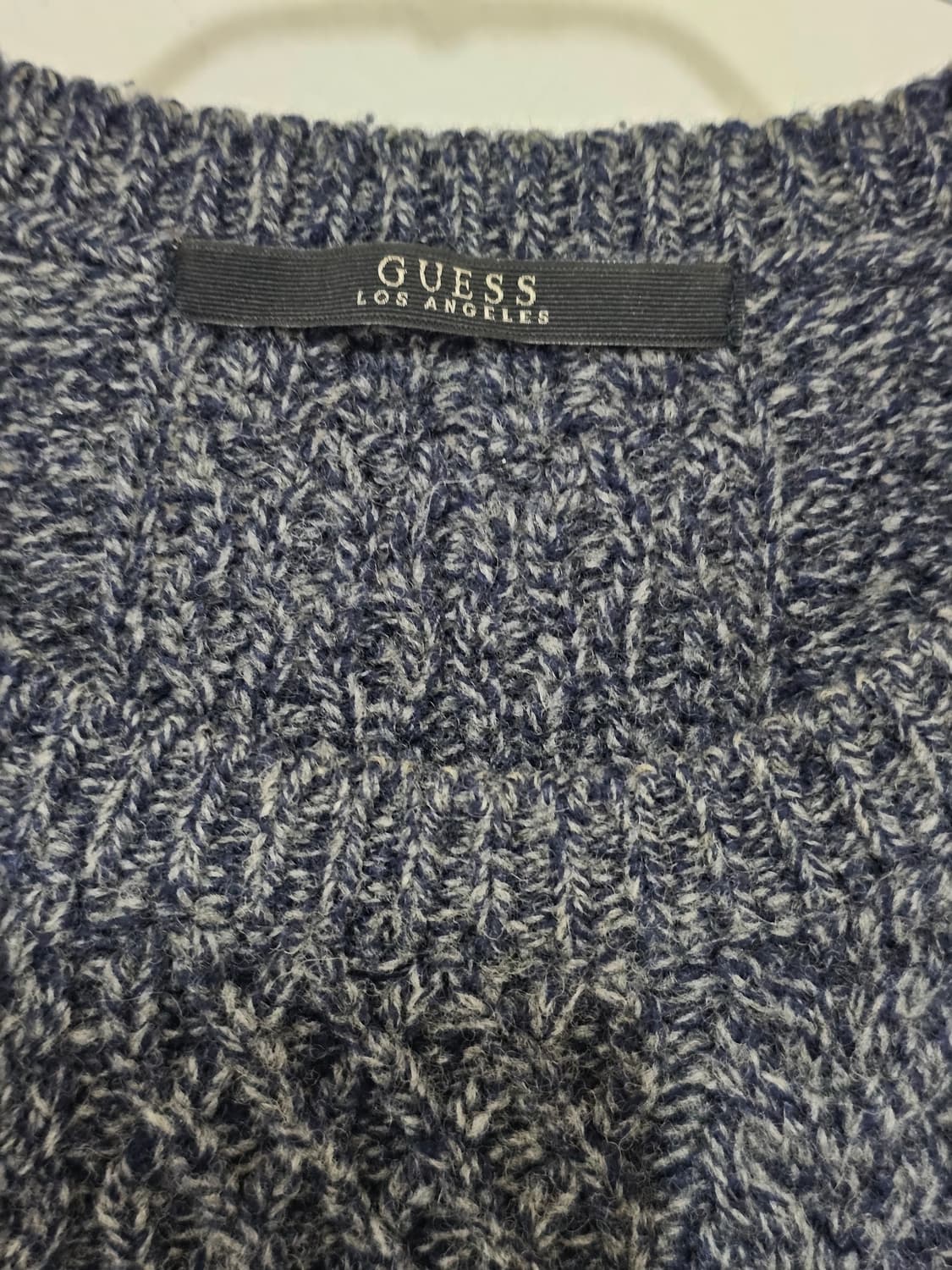 게스 울혼방 블랙앤 그레이 니트 100  드라이보관중 상품이미지3