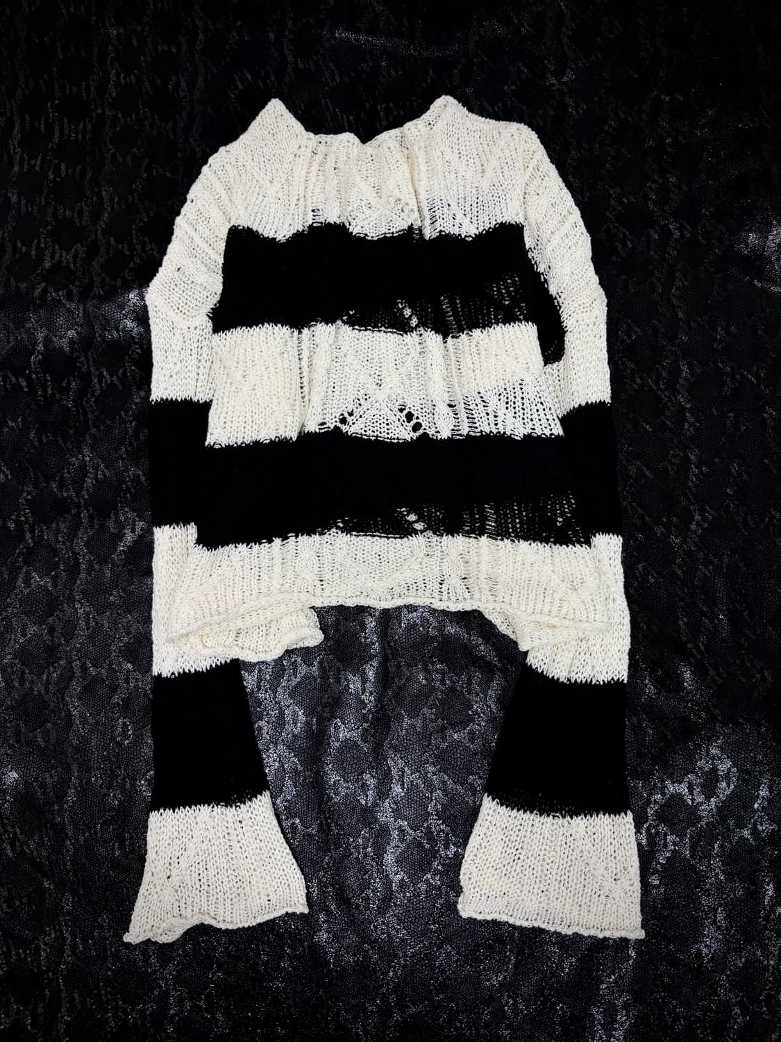 “Vintage” 00’s Off-Shoulder Stripe Knit  상품이미지1