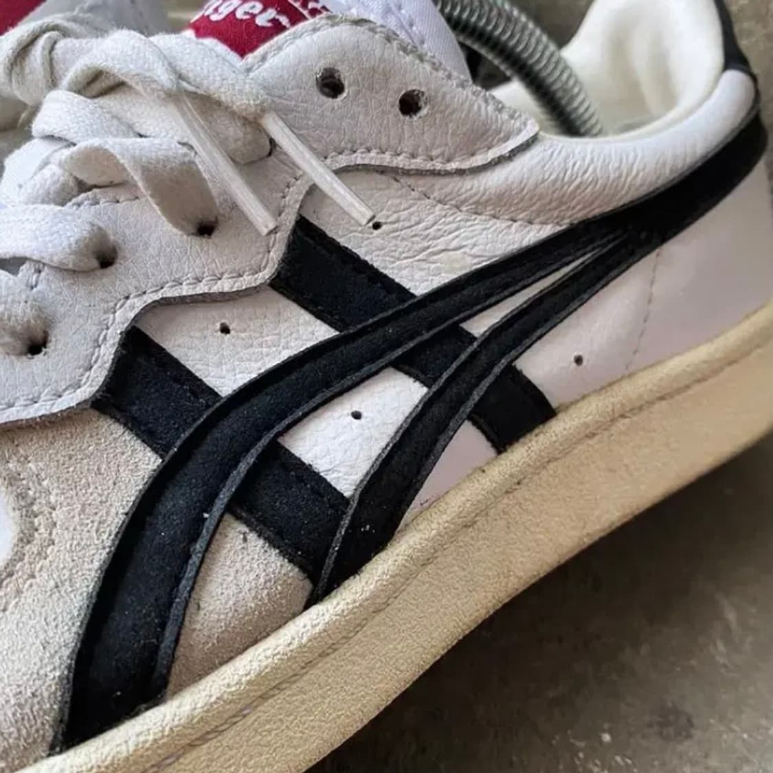 [정품]오니즈카 타이거 GSM-D5K2Y 화이트블랙 스니커즈(235) 상품이미지7