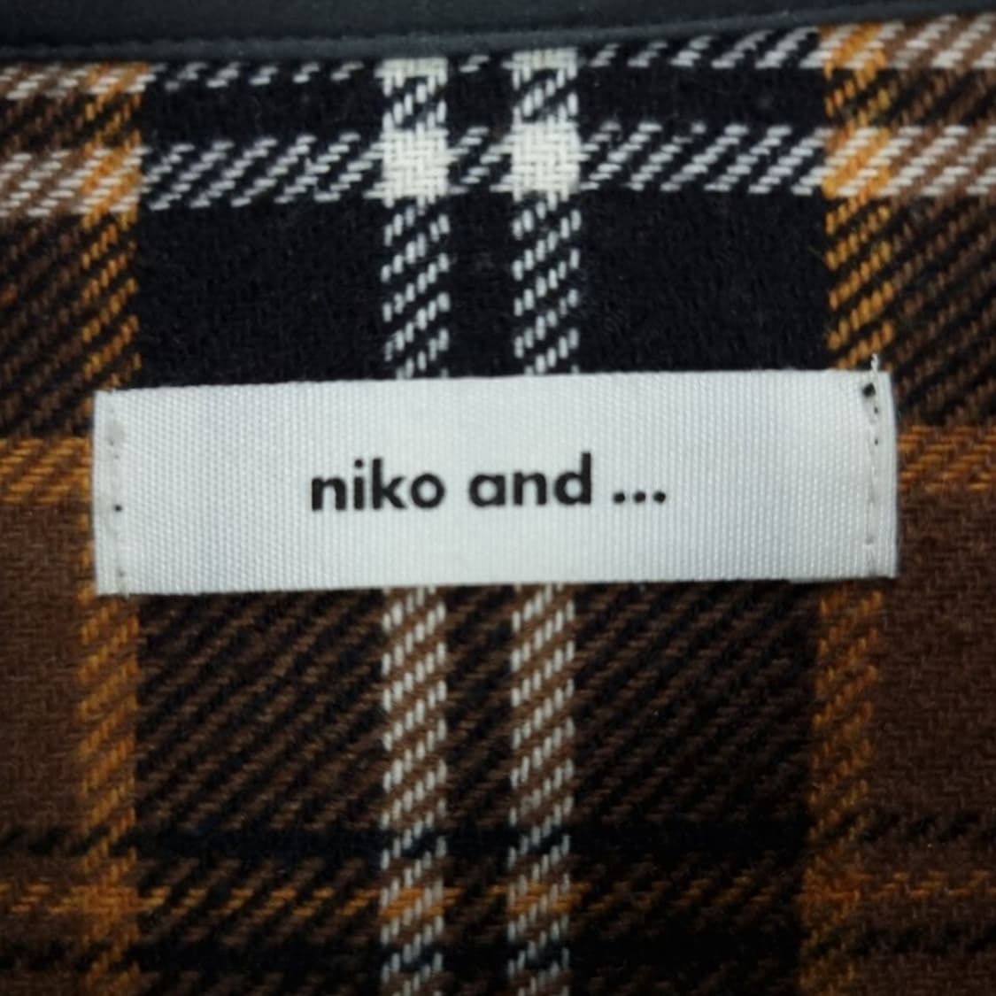 [니코앤드] 오버사이즈 빈티지 플란넬 체크 셔츠 M18310 상품이미지7