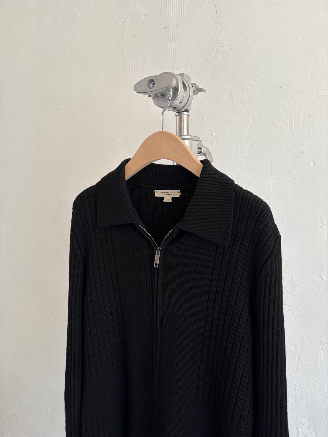 Burberry 버버리 블랙 노바체크 패치 니트 집업 상품이미지3