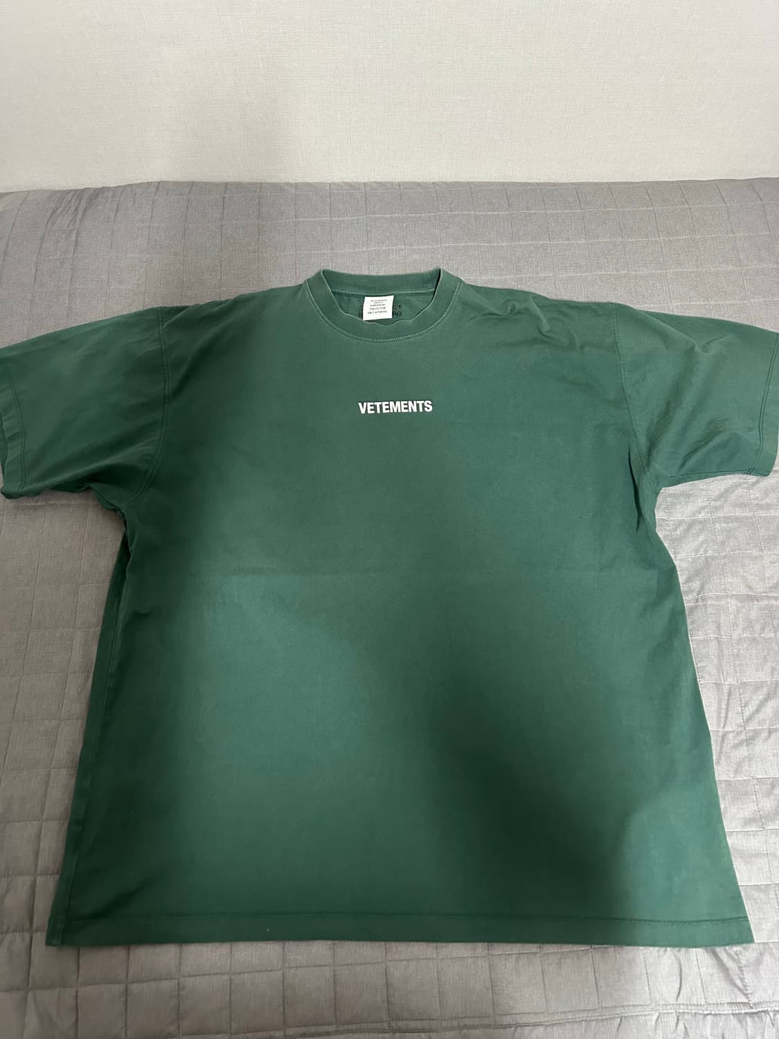 [M] 베트멍 로고 반팔 티셔츠 그린 상품이미지1