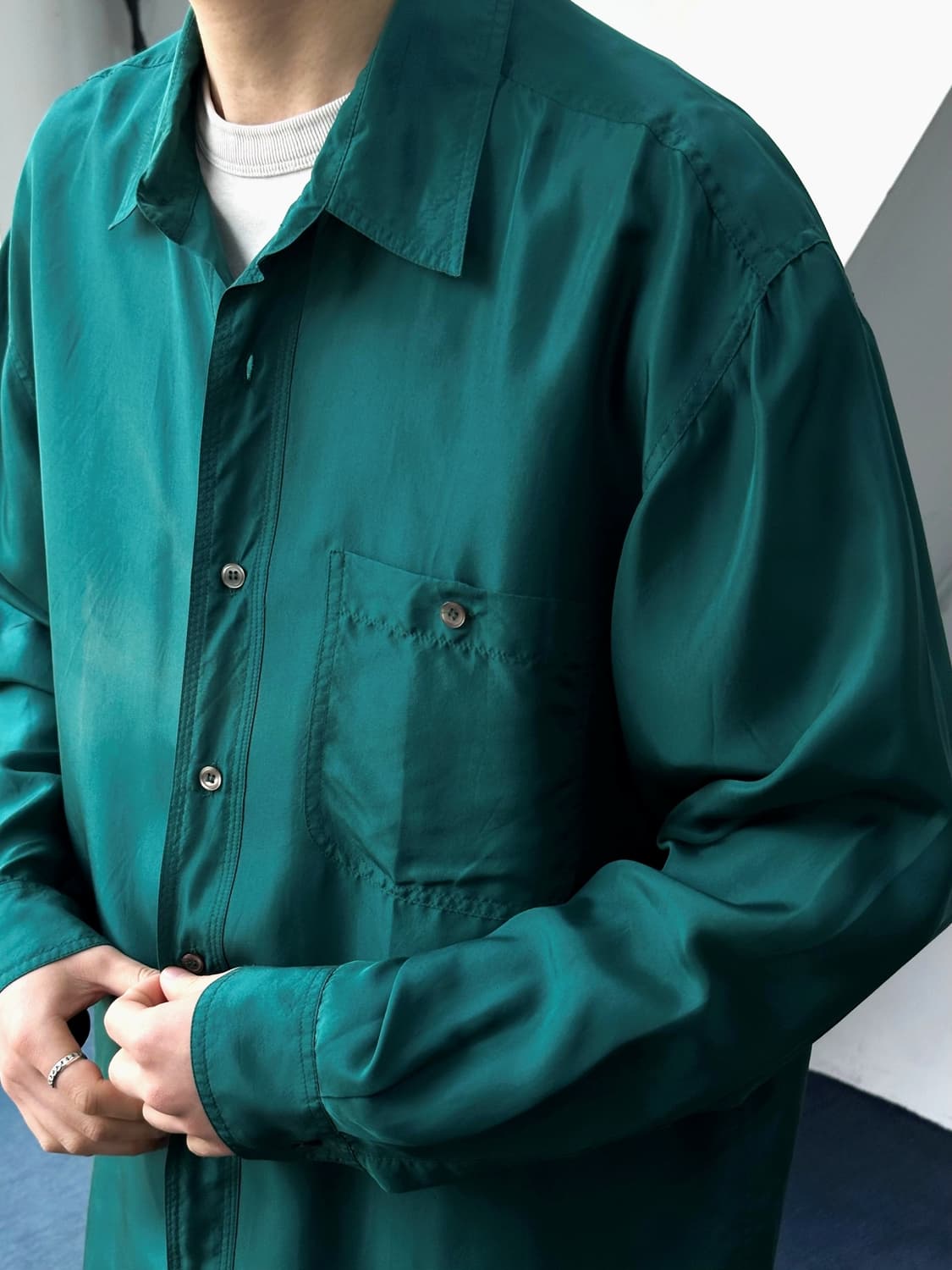 Light silk loose design shirt 상품이미지7