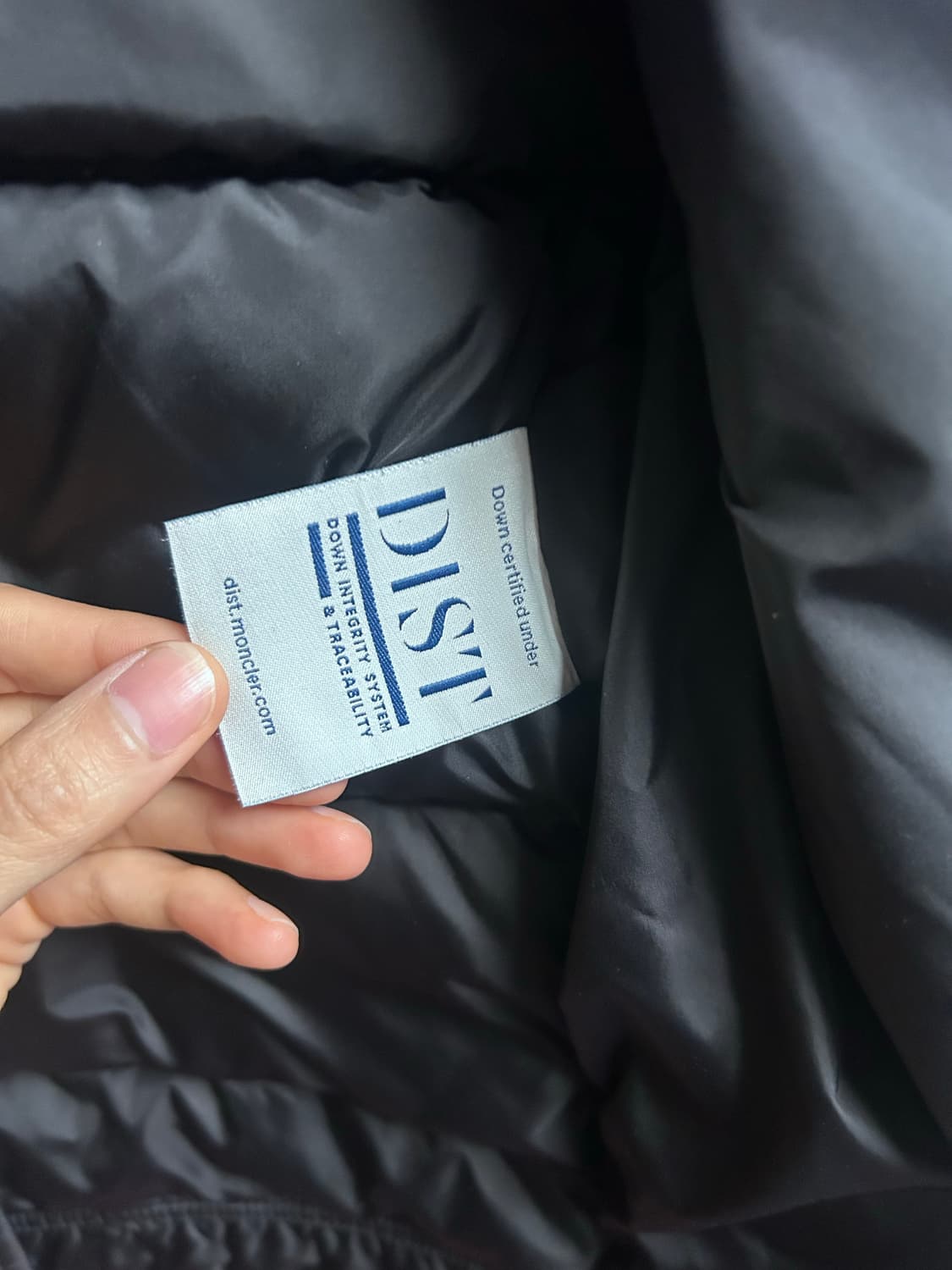 몽클레어 아미오트 경량패딩 상품이미지4